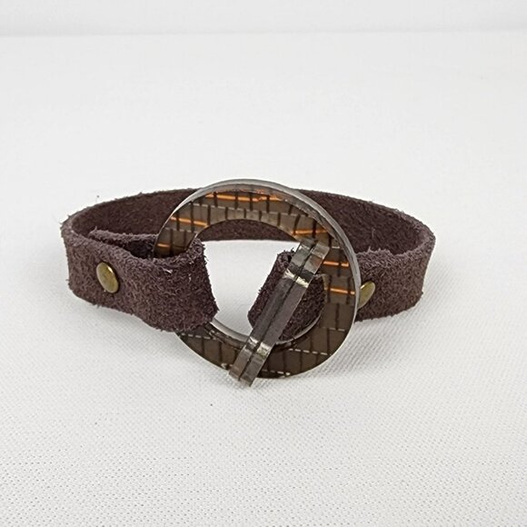 Color by amber brown toggle bracelet - Picture 2 of 7